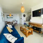 Departamento A Pasos De La Playa Con Vista Al Mar, Detras De Casino Enjoy