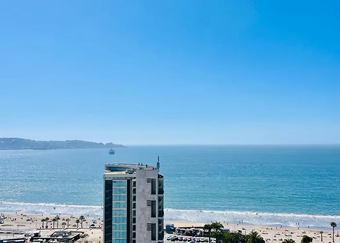 Departamento A Pasos De La Playa Con Vista Al Mar, Detras De Casino Enjoy
